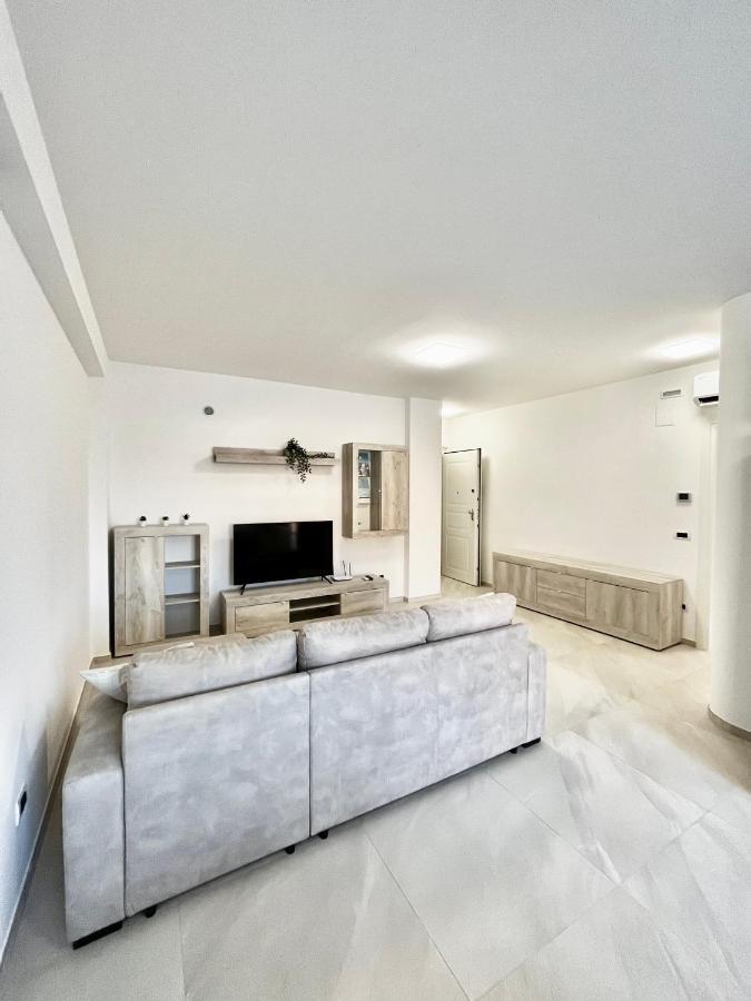 Sun Beach Apartment - New سان بنيديتّو ديل ترونتو المظهر الخارجي الصورة